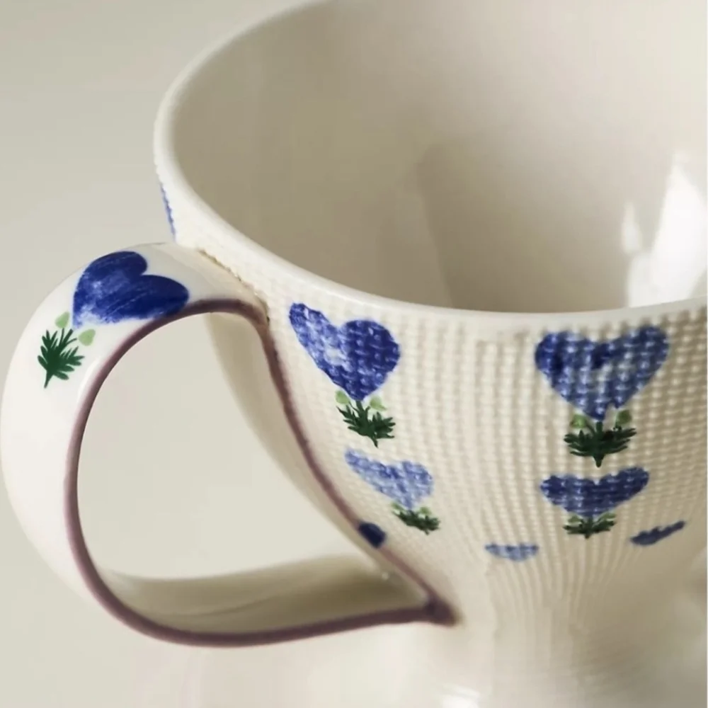 Anthropologie Annie Stoneware Blue Floral Heart Slow Drip Coffee PourOver, NWT.